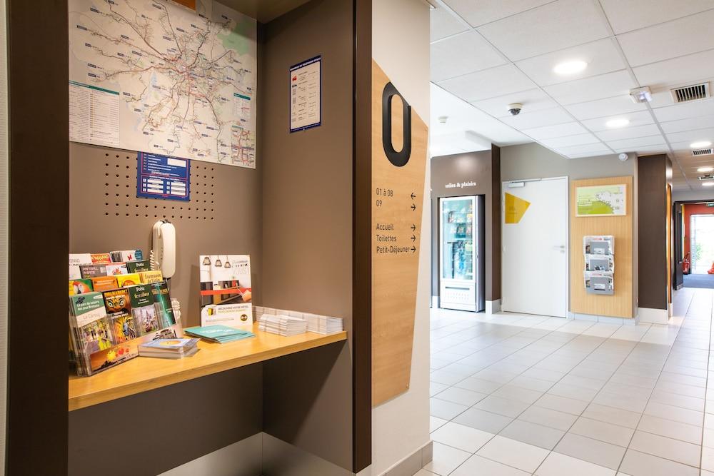 B&B Hotel Rennes Ouest Villejean ภายนอก รูปภาพ